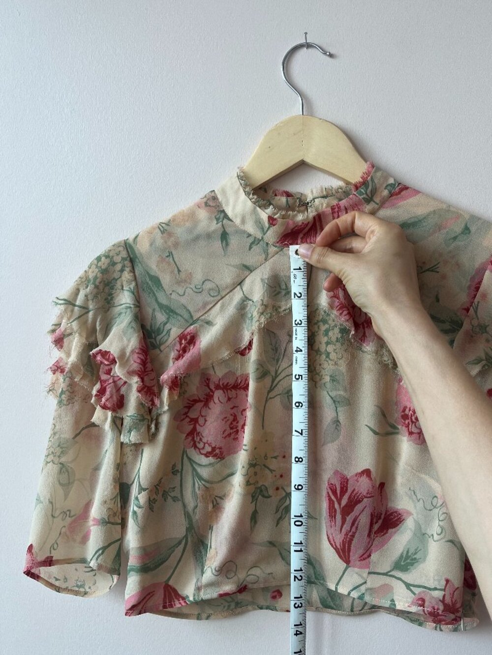 Reformation Floral Top, size 4 - Picture 8 of 8